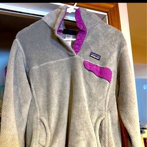Patagonia Gray and Purple Fleece